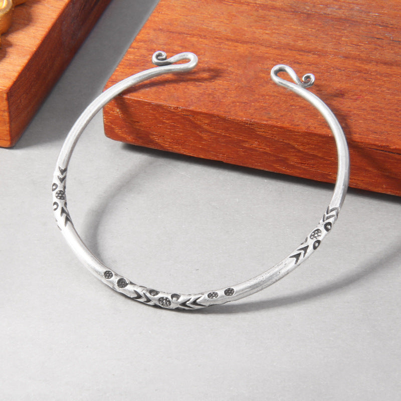 Handmade Silver Bracelet in Retro Ethnic Style